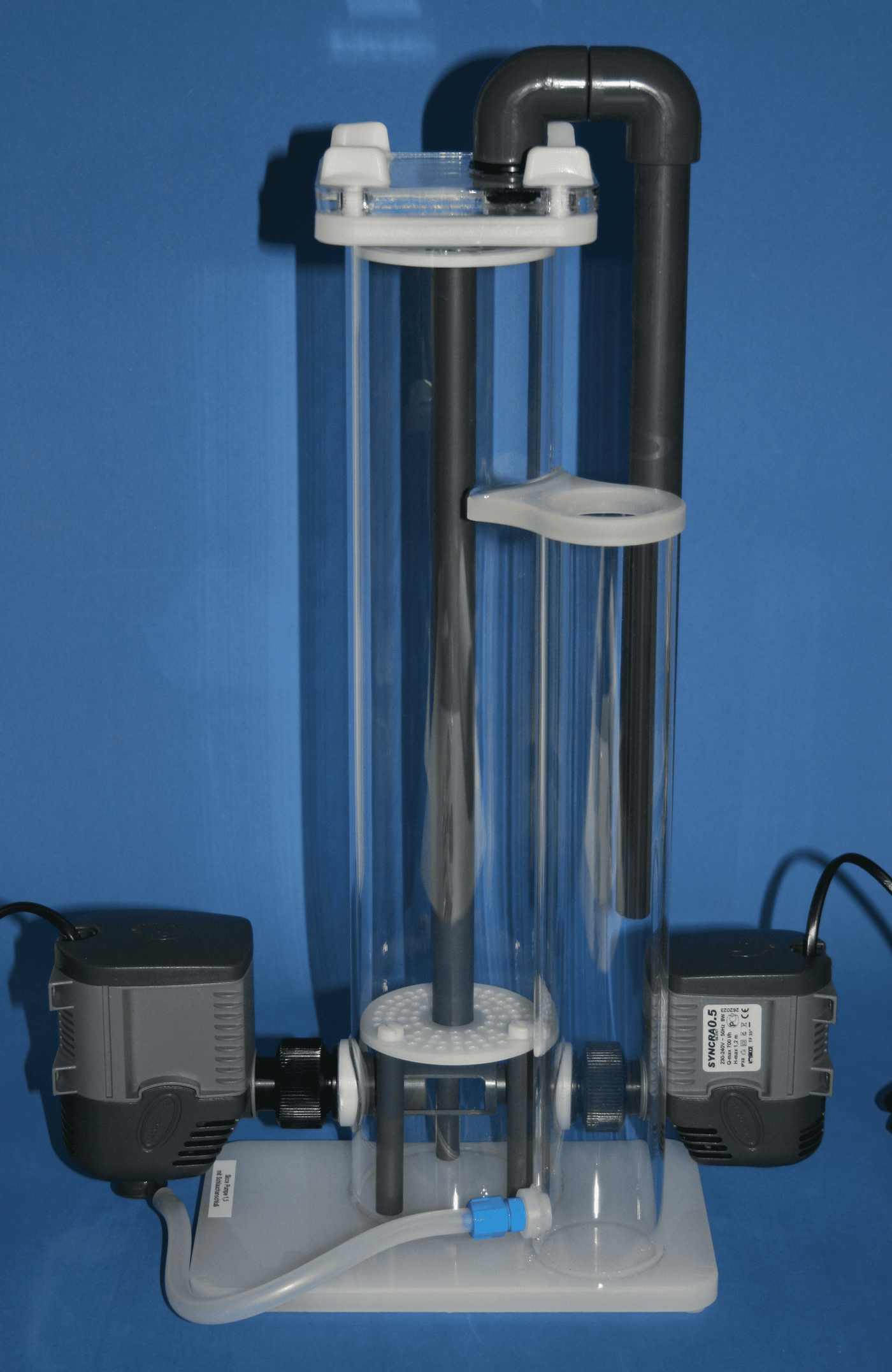 Produktbild des 1,5 Liter Zeolithfilters von Knepo: Selbstreinigender Zeolithfilter für Meerwasseraquarien.